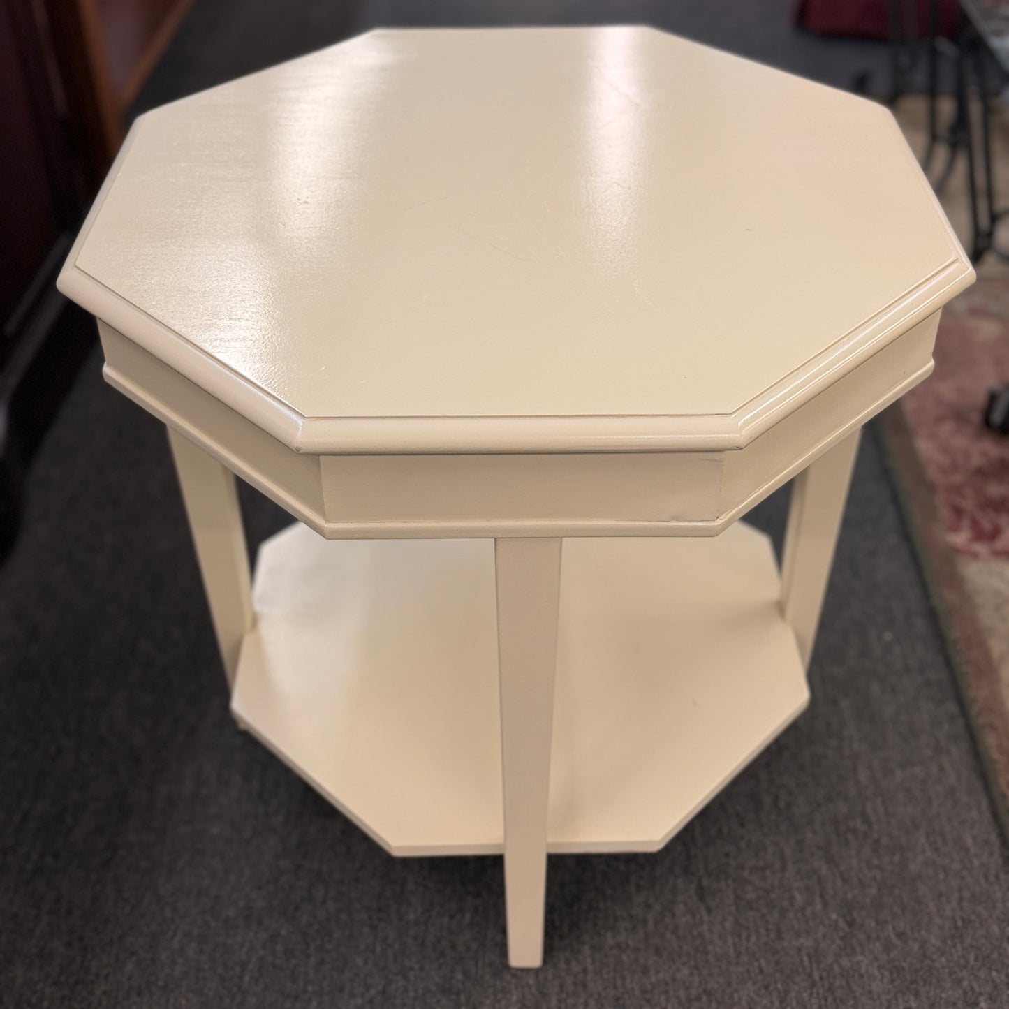 Traditional mahogany wood octagonal end table with beveled edge and lower display shelf at 2nd Debut Houston consignment showroom