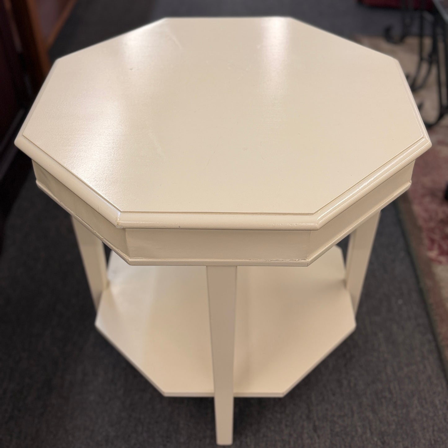 Traditional mahogany wood octagonal end table with beveled edge and lower display shelf at 2nd Debut Houston consignment showroom